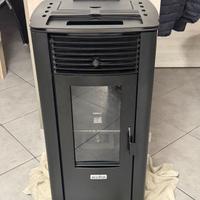 Stufa a pellet 13 KW