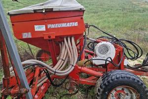 Seminatrice usata Kverneland DL