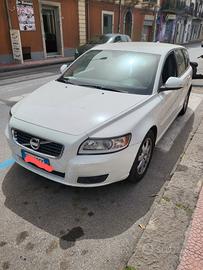 volvo V50 Polar anno 2013  km 266mila