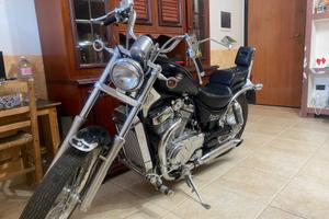 Suzuki intruder 800