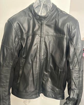 Giubbino in pelle fa moto.