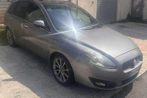Privato vende