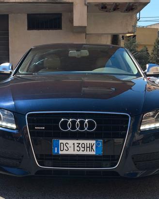 Audi a5 3.0 v6  TDI "quattro"