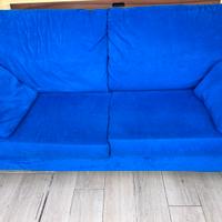 Divano 3 posti con poggiapiedi