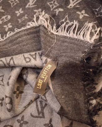 scialle Louis Vuitton 