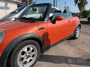 Mini cabrio cooper