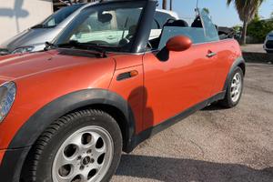 Mini cabrio cooper