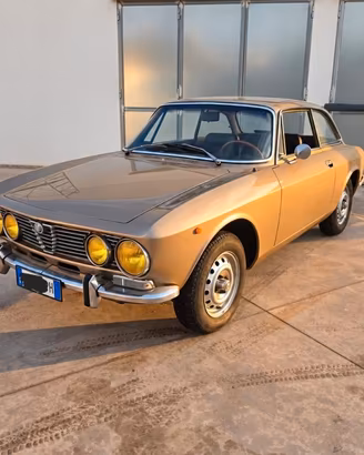 Alfa Romeo GT 2000 Veloce Anno 1972 