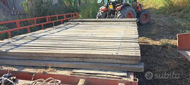 Pali in cemento per vigneto e recinzione