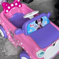 Macchina di Minnie elettrica