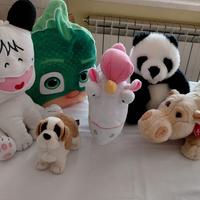 Pelouches vari soggetti formati e misure.