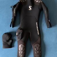 Muta semistagna SCUBAPRO novaScotia 7.5 come NUOVA