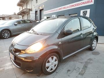 Toyota Aygo 1.0 12V VVT-i 5 porte Now Connect