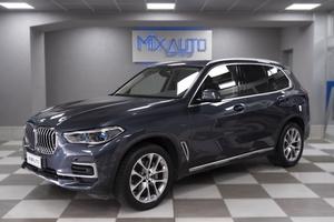 BMW X5 xDrive30d MHEV 48V xLine Auto
