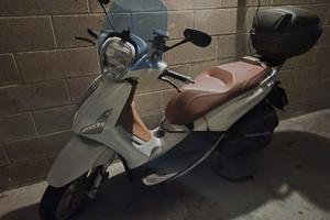 Scooter Piaggio Beverly 350
