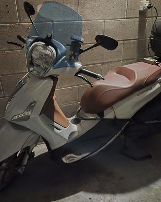 Scooter Piaggio Beverly 350