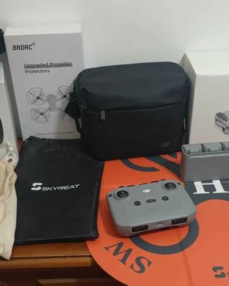 DJI mini 2 con accessori