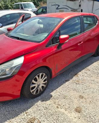 RENAULT CLIO C.NATIONAL SINISTRATA MARCIANTE