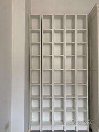 N. 13 colonnine bianche