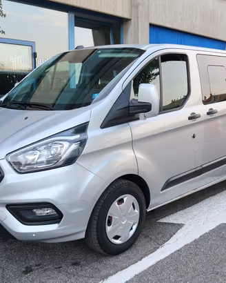 Ford Tourneo Custom Combi 2.0 EcoBlue 130CV aut. P