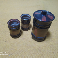 Vecchi vasi terracotta rustici