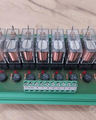 Scheda 8 relè MRE-8 24v AC DC guida DIN nuova