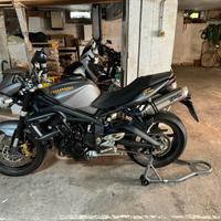 Triumph street triple 675 r