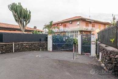 Appartamento - Tremestieri Etneo