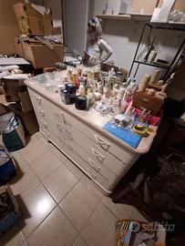 Comò shabby 