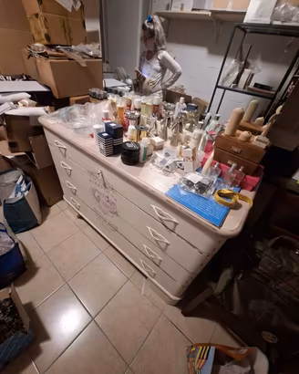 Comò shabby 