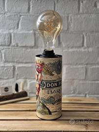 Lampada realizzata con scatola bottiglia Don Papa