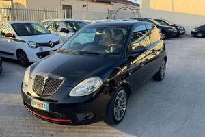 LANCIA Ypsilon 1.3 MJT 90 CV MomoDesign