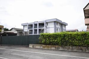 3 LOCALI A BRUGHERIO