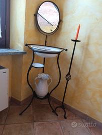 Lavabo d'Epoca in Ferro Battuto

