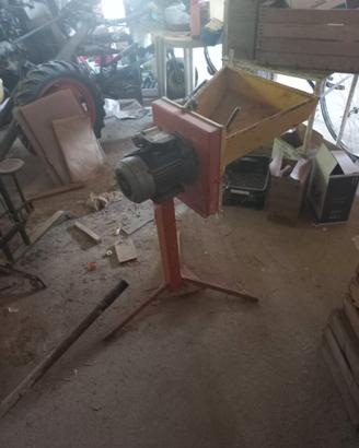 Mulino elettrico per cereali