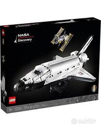 Lego 10283 shuttle discovery