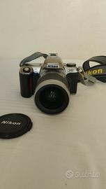 Nikon F65 reflex pellicola