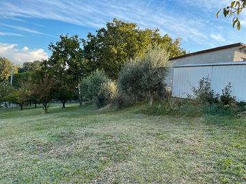 Terreno edificabile a Pratissolo