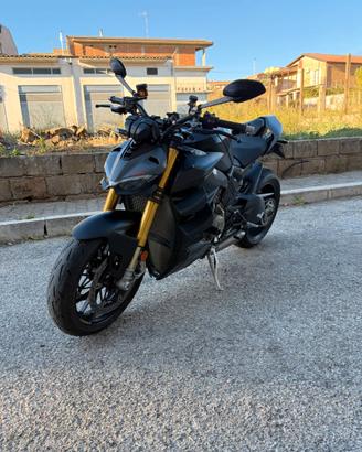 Ducati Streetfighter V4S 2024