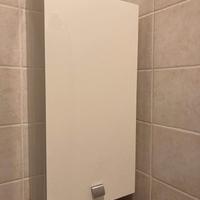 Armadietto pensile per bagno con due ripiani