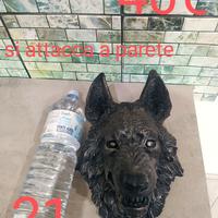 Testa lupo in resina da parete