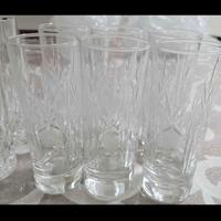 2 servizi di bicchieri da 6 di cristallo 