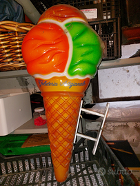 Insegna luminosa gelateria