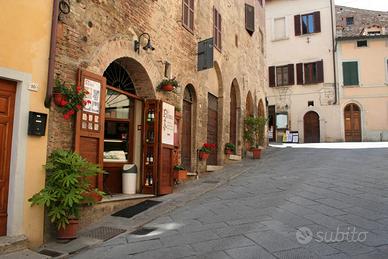 Bar con licenze e attrezzatura