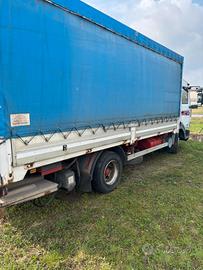 camion Renault 180 midliner