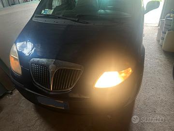 Lancia Musa 1.9 MultiJet 2006 con tetto panoramico
