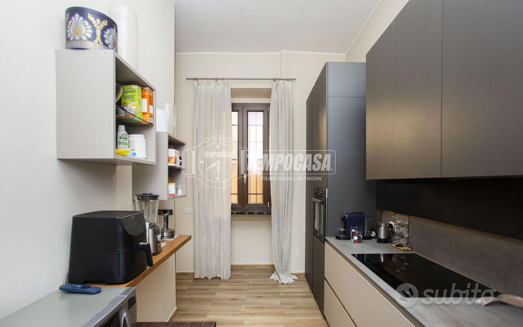 Appartamento – Milano, Borgo Ortolani, Municipio 1 - Altro
