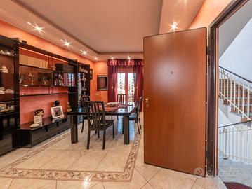 Immobile ascensorato a Belpasso con Garage