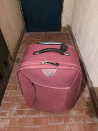 Last minute by Jaguar, Valigia bordeau