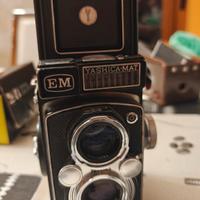 Yashica-Mat EM